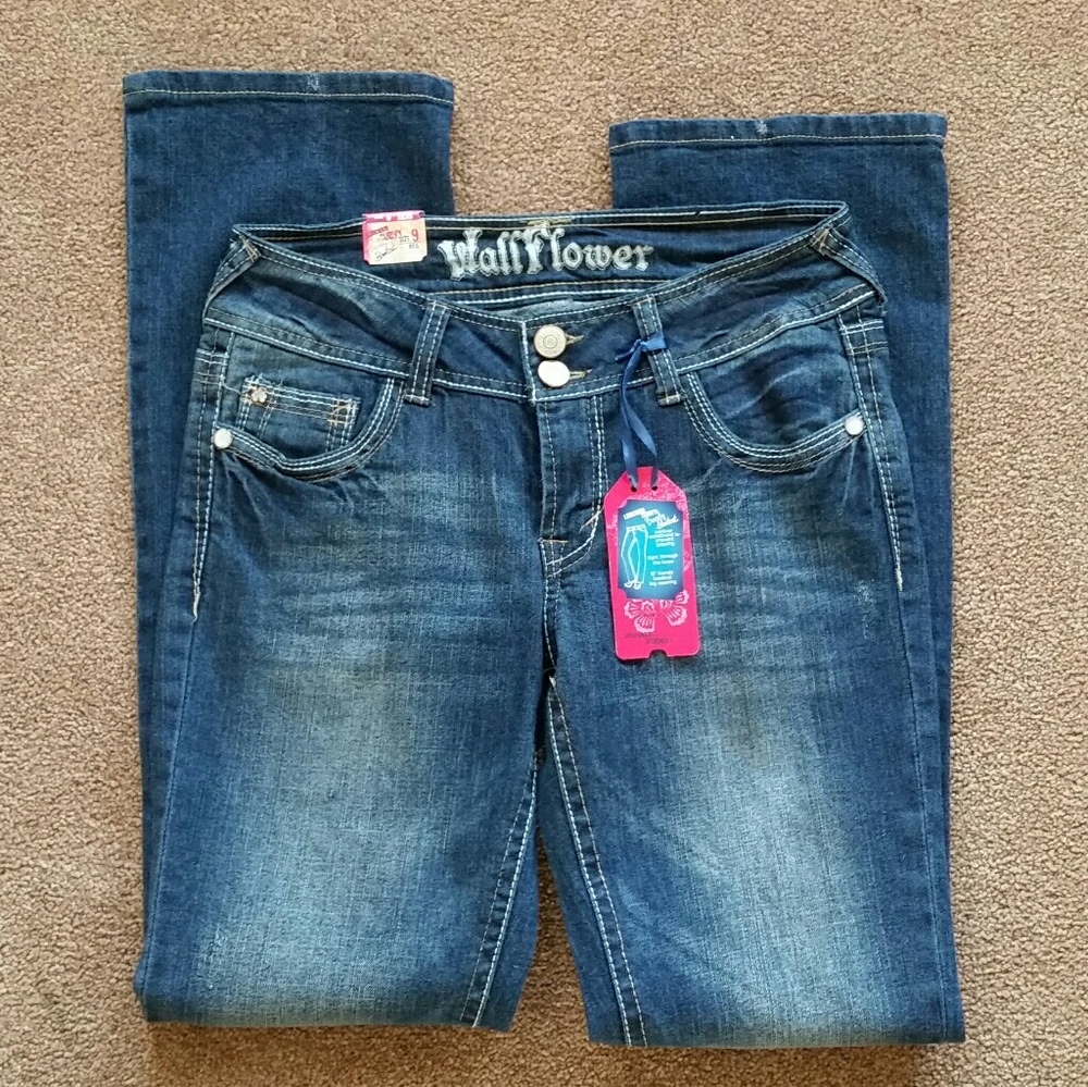 NWT Wallflower jeans - Picture 2 of 4